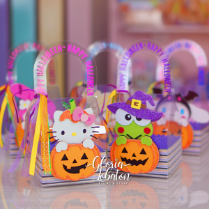 CLEARBOX ACETATO + PERSONAJES EN CAPAS SANRIO HALLOWEEN