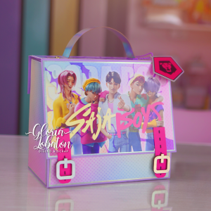 MALETA SORPRESA - SAJABOYS (VERSIÓN CARTULINA)